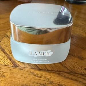 La Mer Translucent Powder in Frosted White